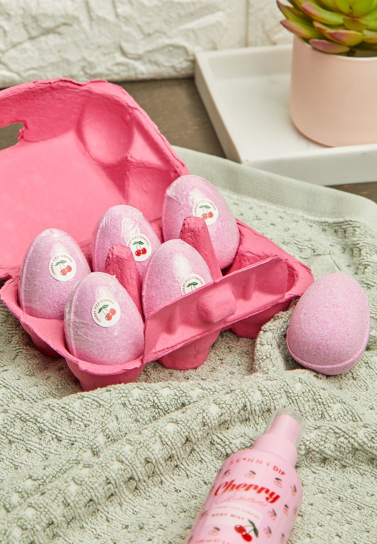  Egg Box Bath Bombs